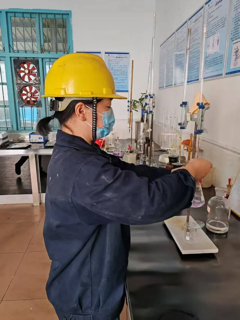 Analyses de nitrate de potassium au laboratoire Mayo